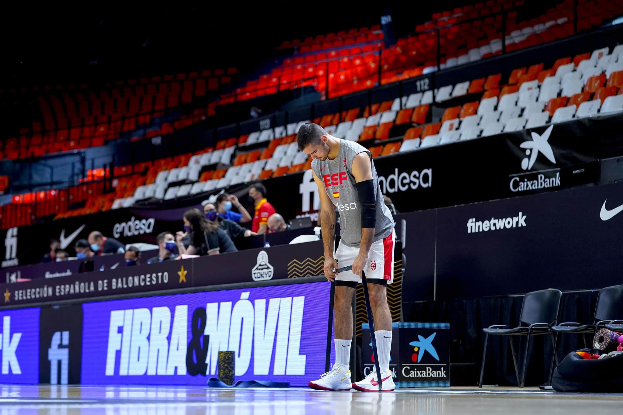 Alberto Abalde, MVP,  en el calentamiento previo al partido. Fuente: Federación Española Baloncesto.