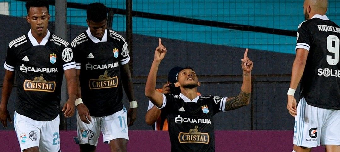 Así fue el festejo de Christofer Gonzales tras la gran pirueta en los minutos finales. Fuente: CONMEBOL Sudamericana