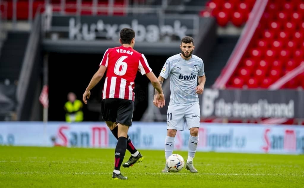 Patrick Cutrone en uno de los pocos partidos que jugó en el Valencia