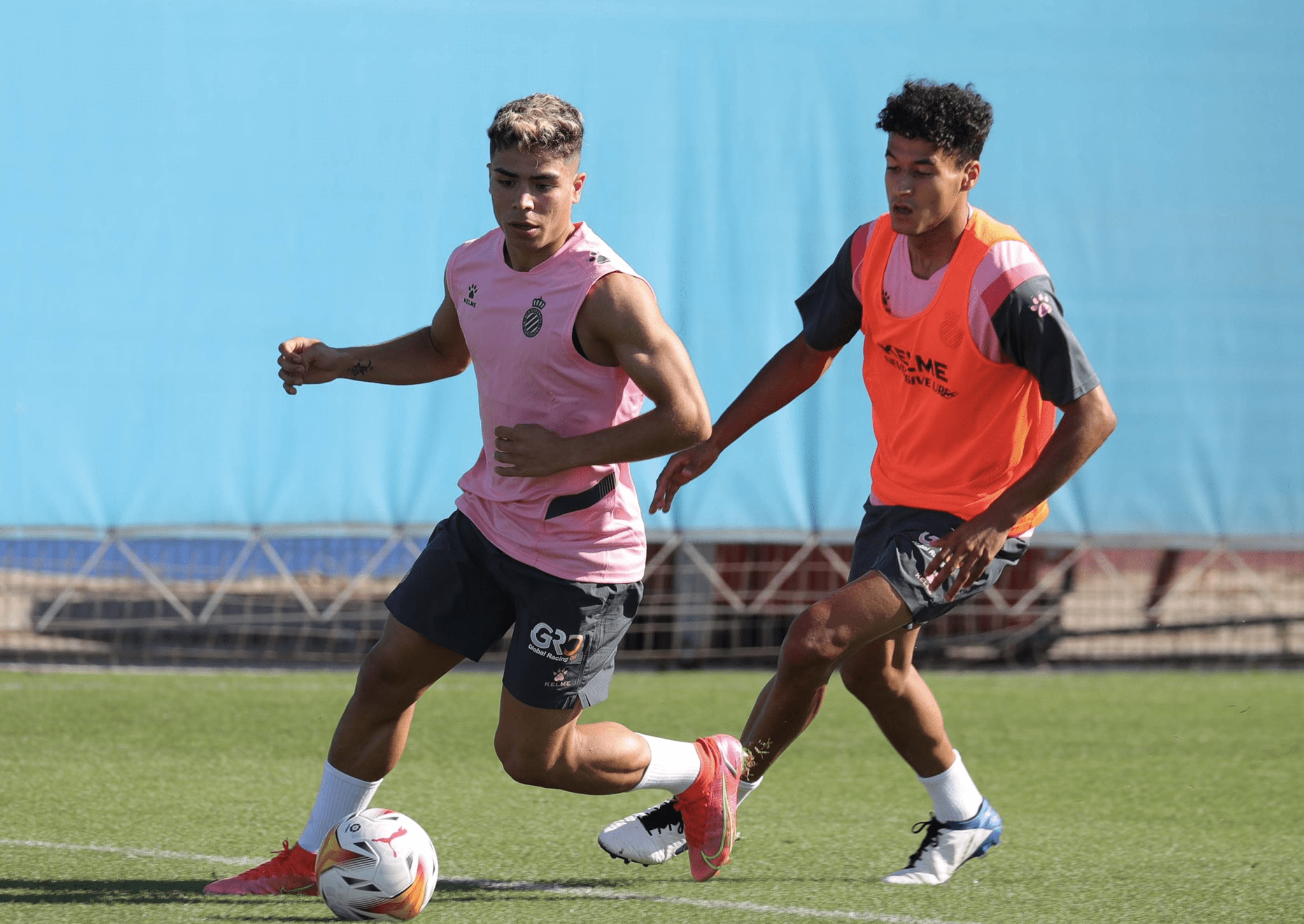 Nico Melamed en un entrenamiento del Espanyol