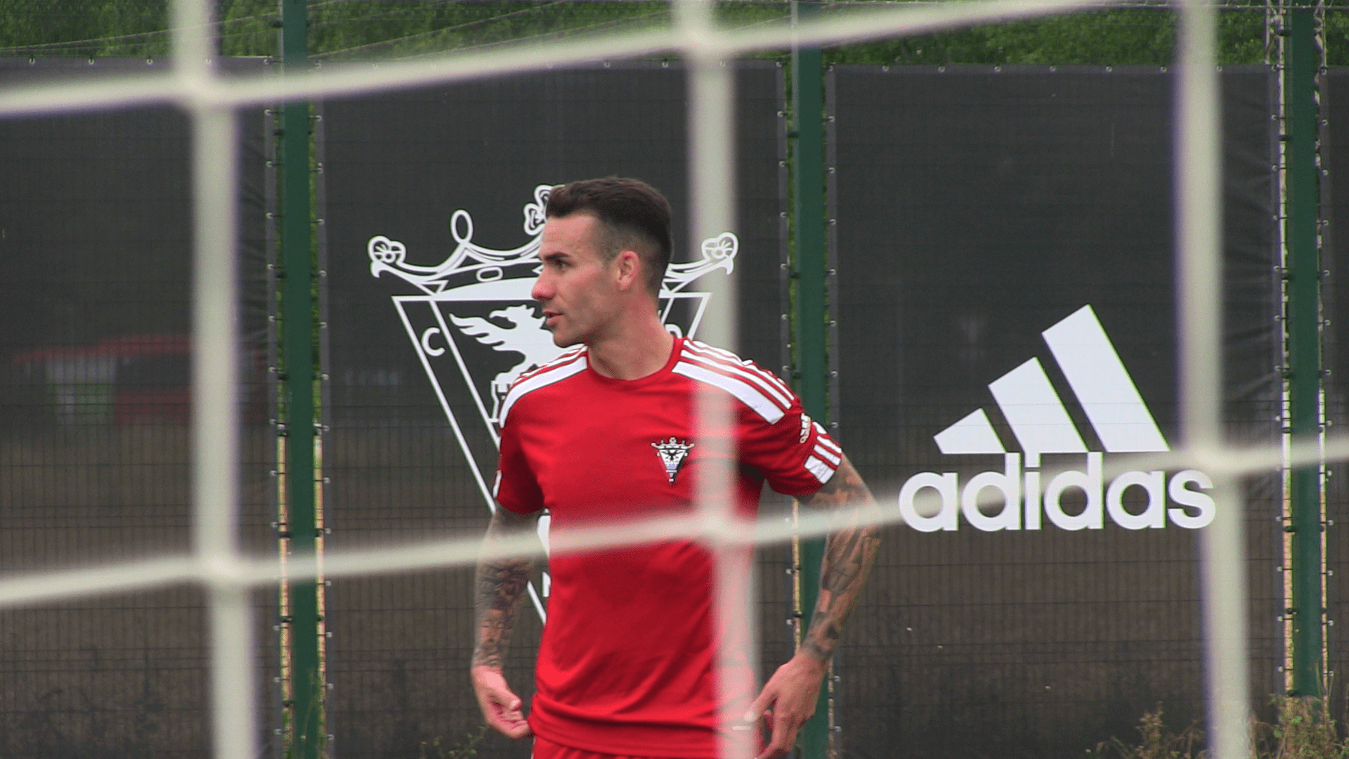 Simón Moreno en un entrenamiento en el anexo de Anduva