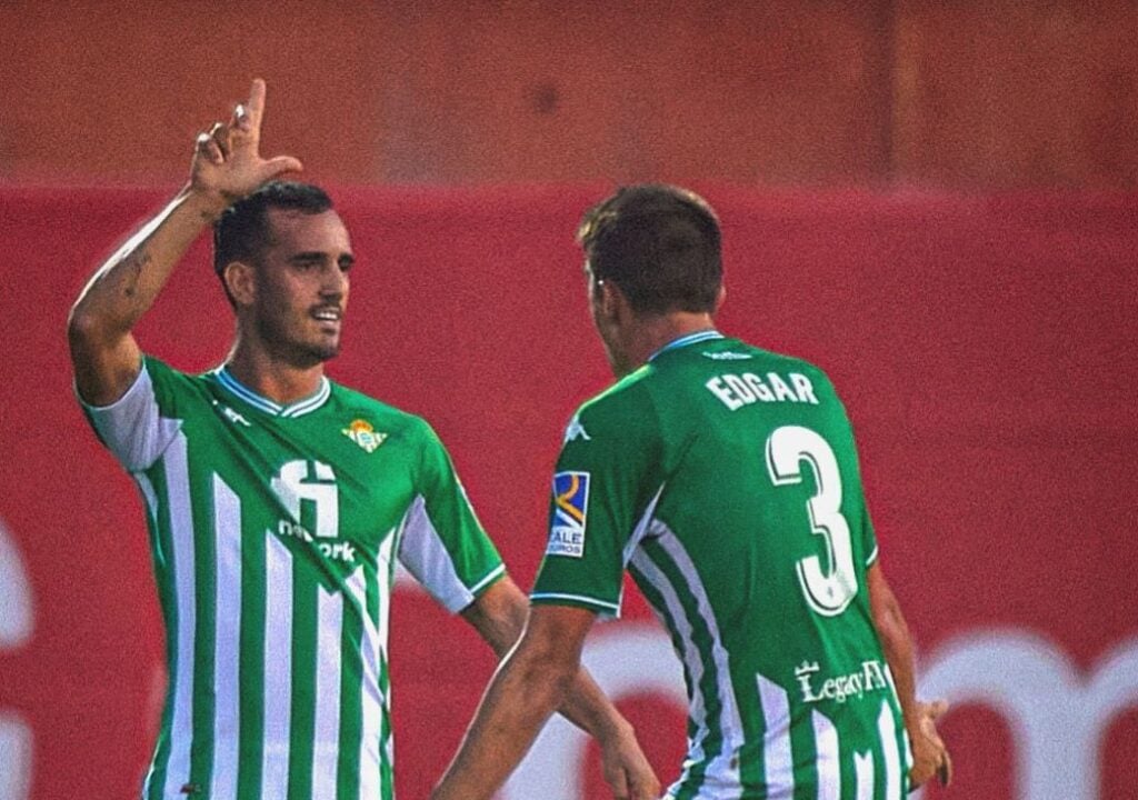 Juanmi celebra un gol