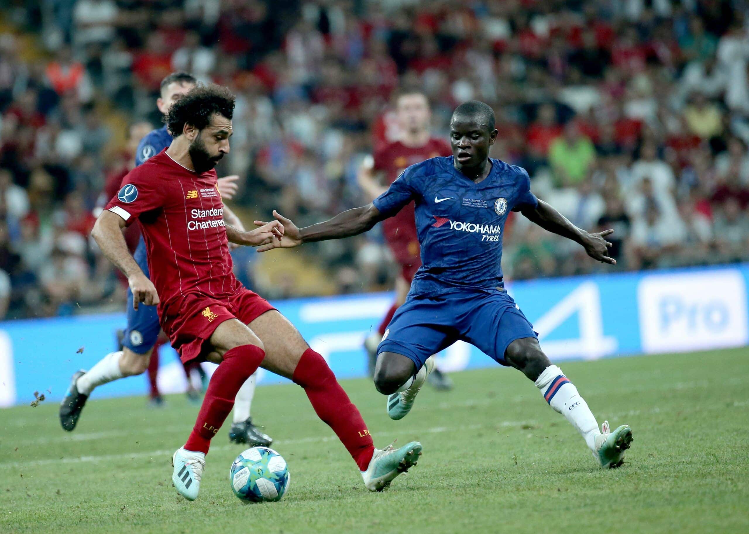 ISTANBUL, TURKEY - AUGUST 14: Mohamed Salah (L) of Liverpool and Chelsea's N'gole Kante (R) vie for the ball during the UEFA Super Cup final between Liverpool and Chelsea at Vodafone Park in Istanbul, Turkey on August 14, 2019.
 (Photo by Metin Pala/Anadolu Agency via Getty Images)