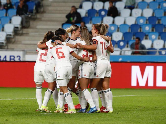 Otra goleada más de La Roja en territorio extranjero. Fuente:  @sefutbolfem