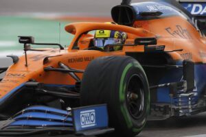 Norris alarga el momento dulce de McLaren en Sochi Norris alarga el momento dulce de McLaren en Sochi
