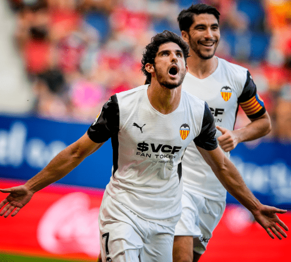 Gonçalo Guedes con dos goles fue el mejor del partido. Fuente: VCF.