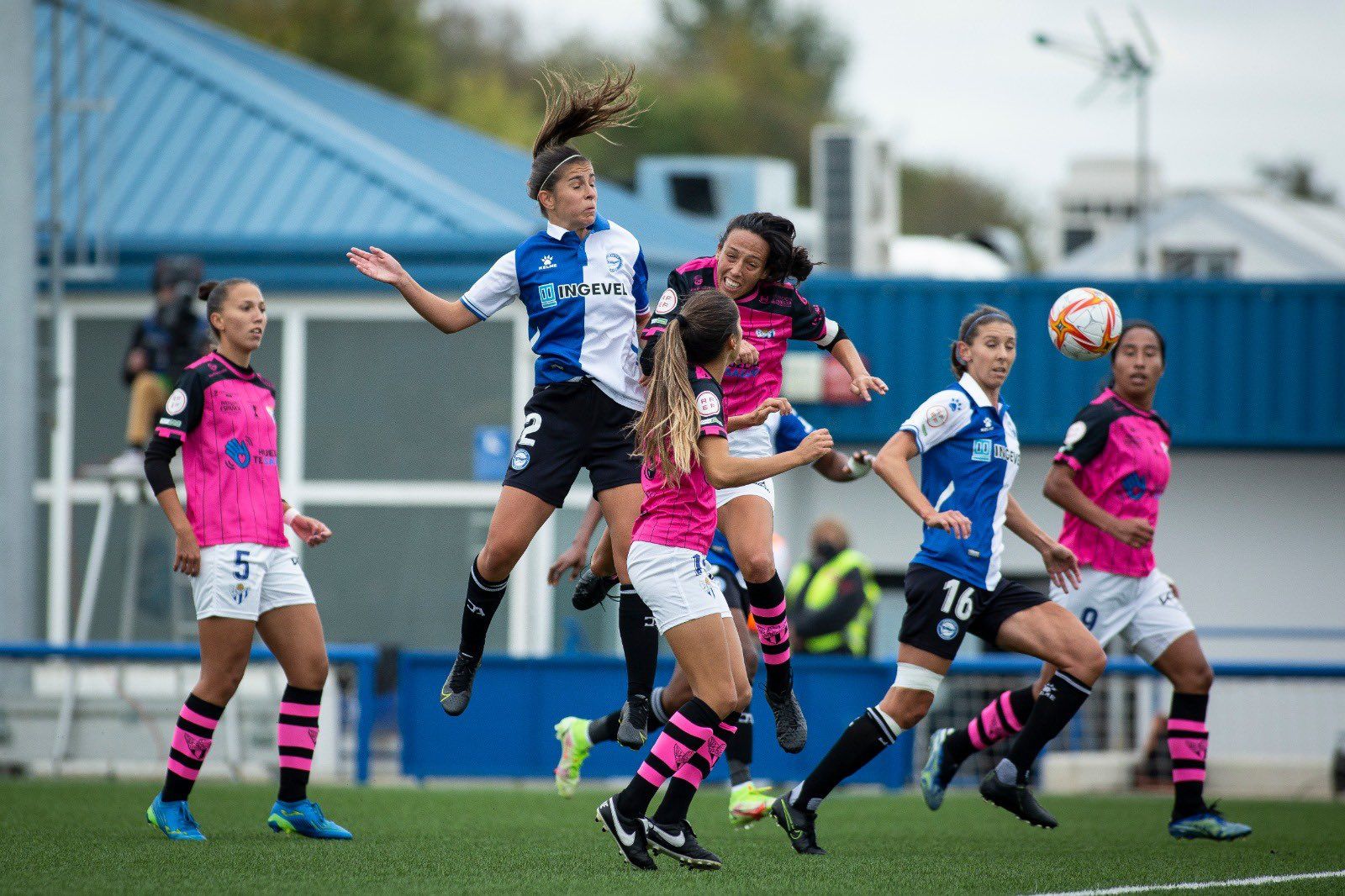 Imagen del Twitter del Alaves femenino
