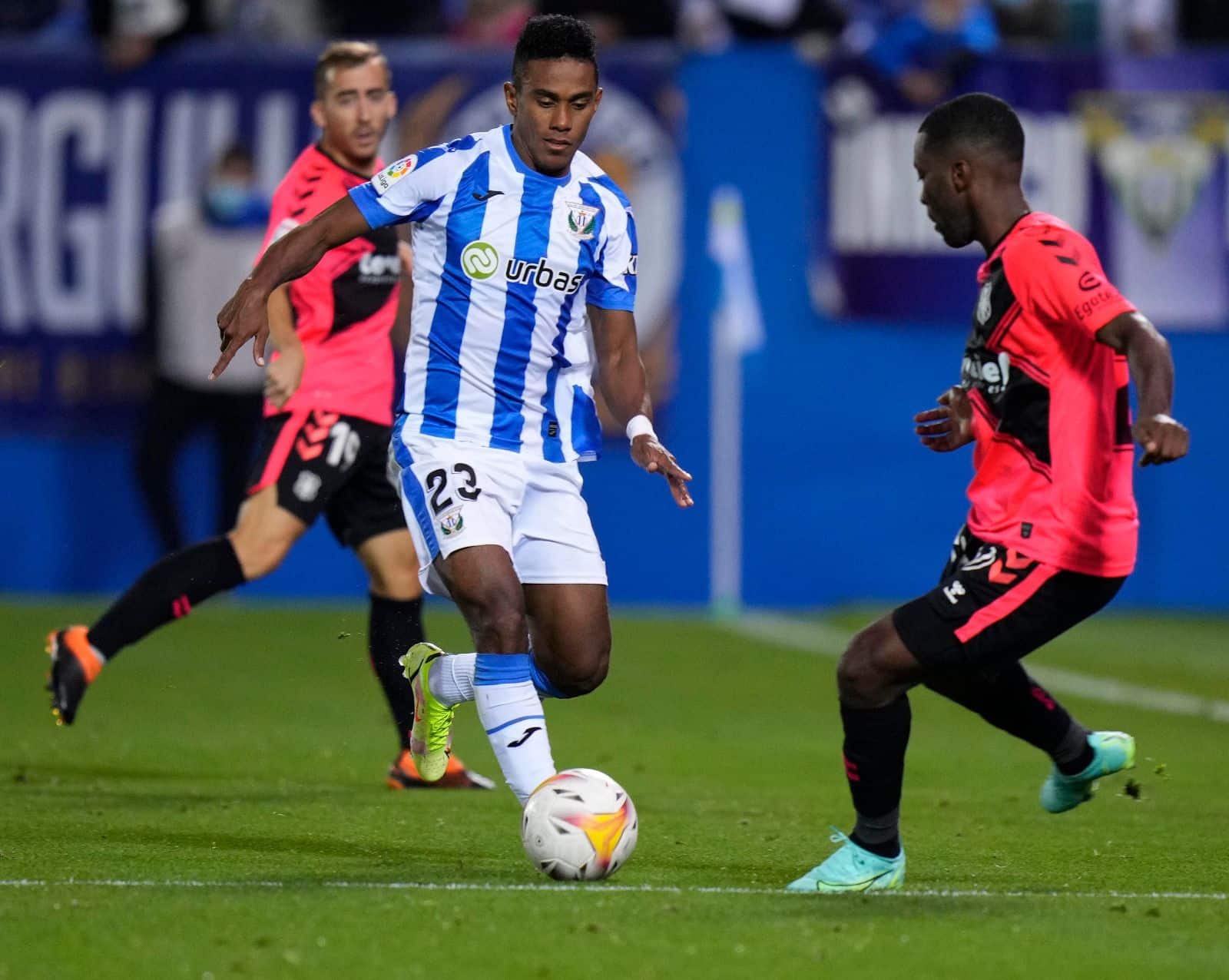 Yoel Bárcenas en un partido del Leganés frente al CD Tenerife