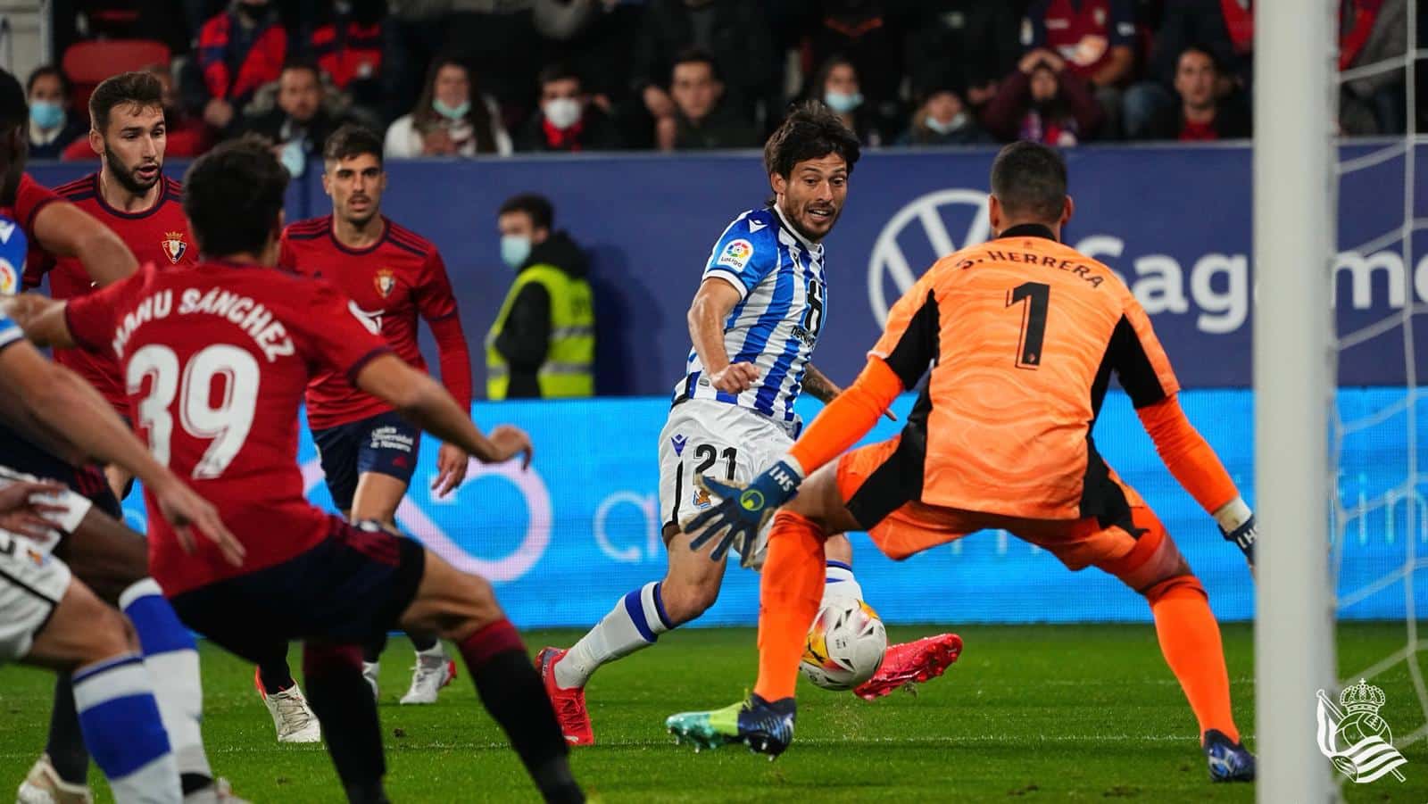 Silva partió desde el inicio en el once txuri-urdin. Fuente: @RealSociedad