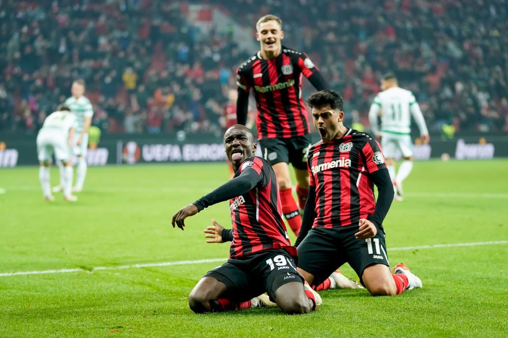 Bayer Leverkusen 3-2 Celtic: Diaby anotó su 7° gol de la temporada con una imparable volea. Fuente: (@UEFA)