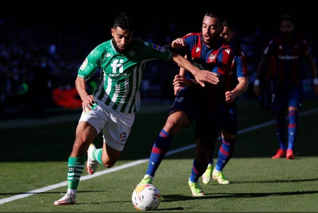 Fekir frente al Levante