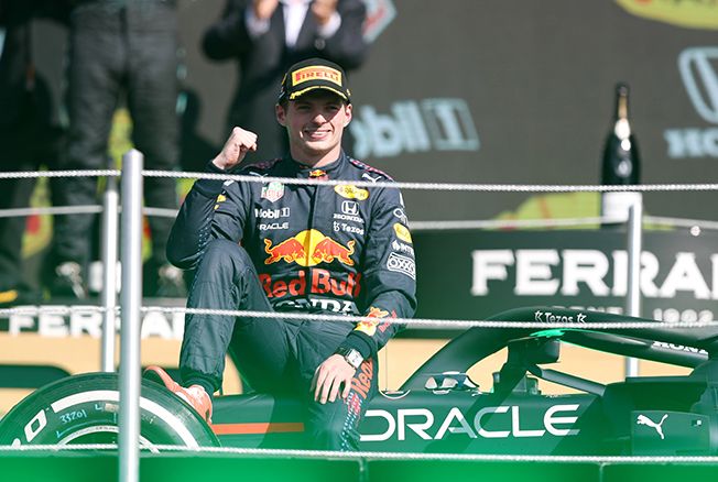 Max Verstappen y Red Bull dan el golpe de autoridad y vencen en México Max Verstappen y Red Bull dan el golpe de autoridad y vencen en México