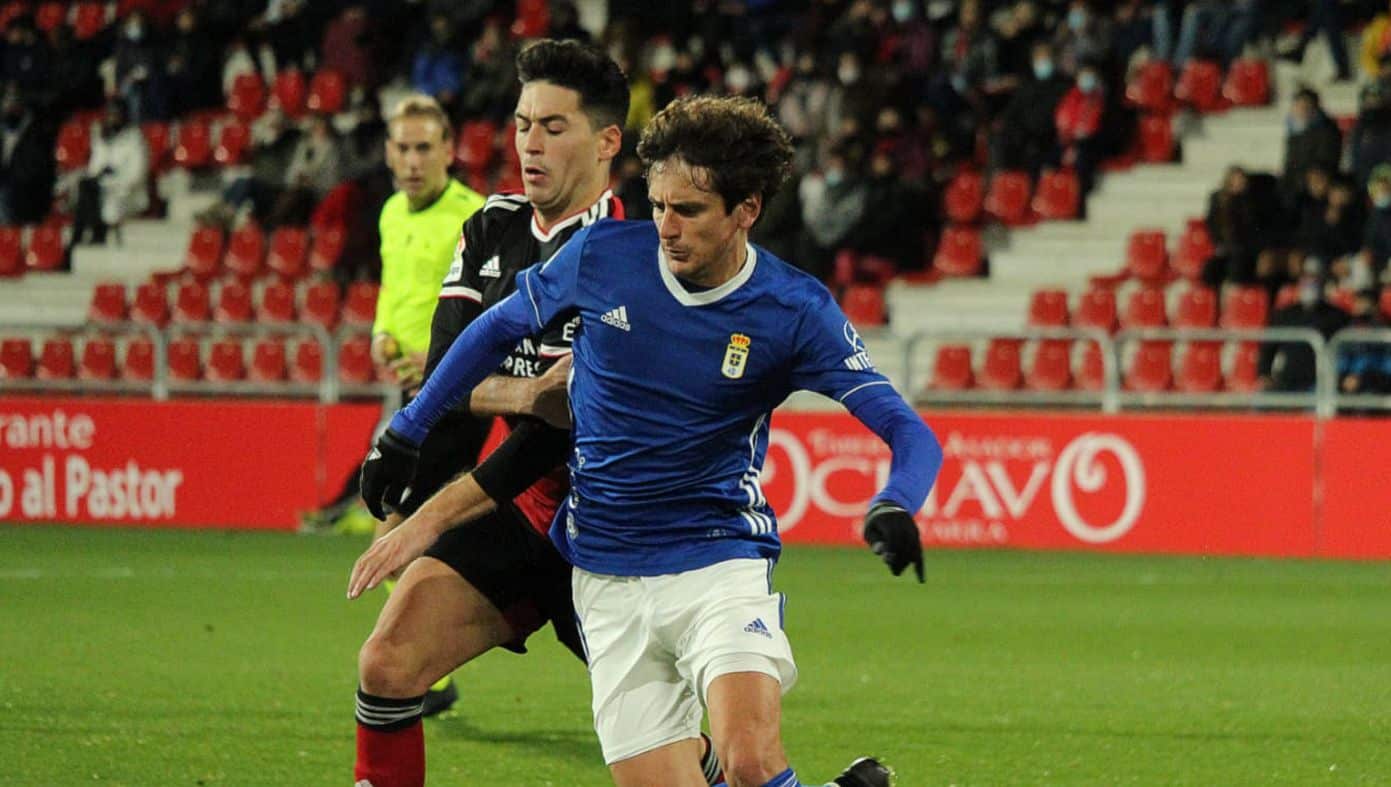 Lance de un Mirandés - Oviedo