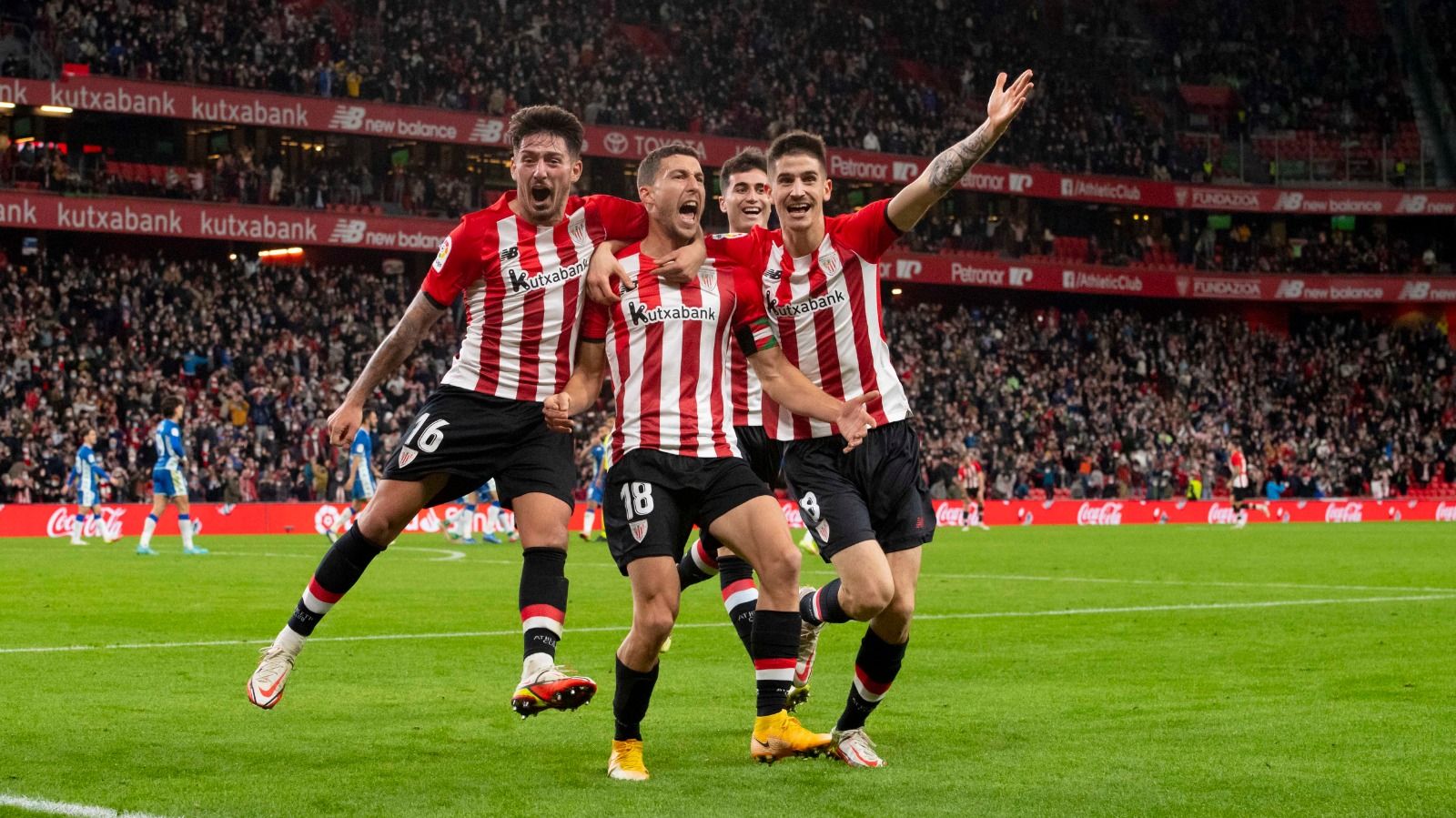 Los jugadores del Athletic Club celebran el gol de la victoria. / @AthleticClub