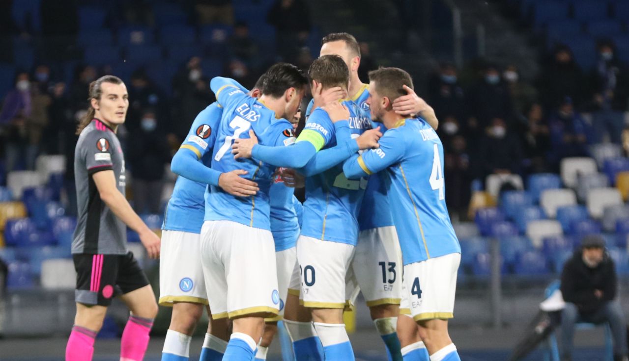 Napoli 3-2 Leicester: Los sureños acaban de superar por 5° vez consecutiva la fase de grupos de la Europa League. Fuente: @UEFA.