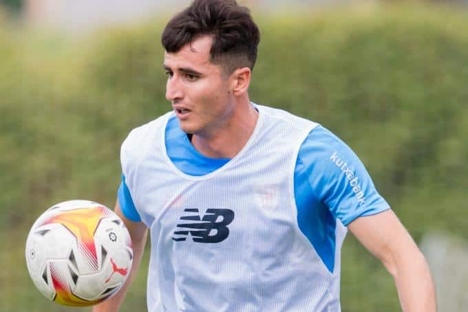 Jon Morcillo en un entrenamiento la pasada campaña (Foto. Athletic Club)
