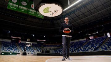 Ibon Navarro en el Carpena como nuevo entrenador del Unicaja