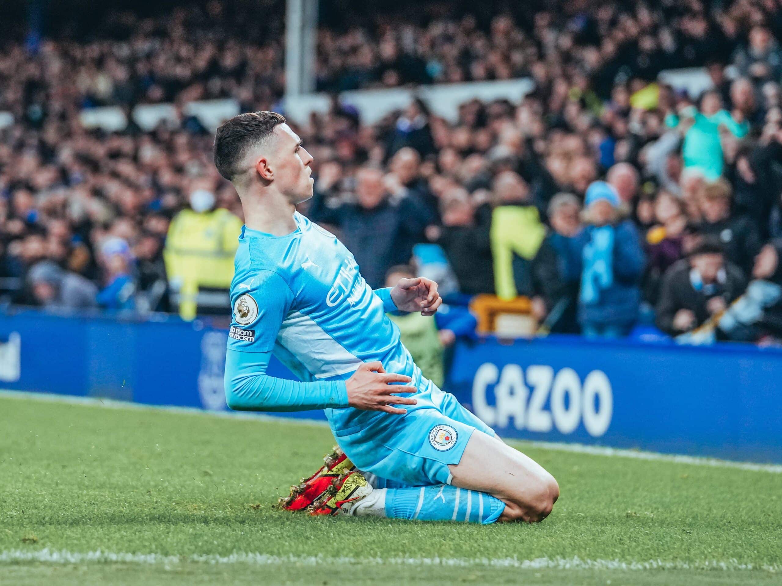 Foden marcando el gol decisivo