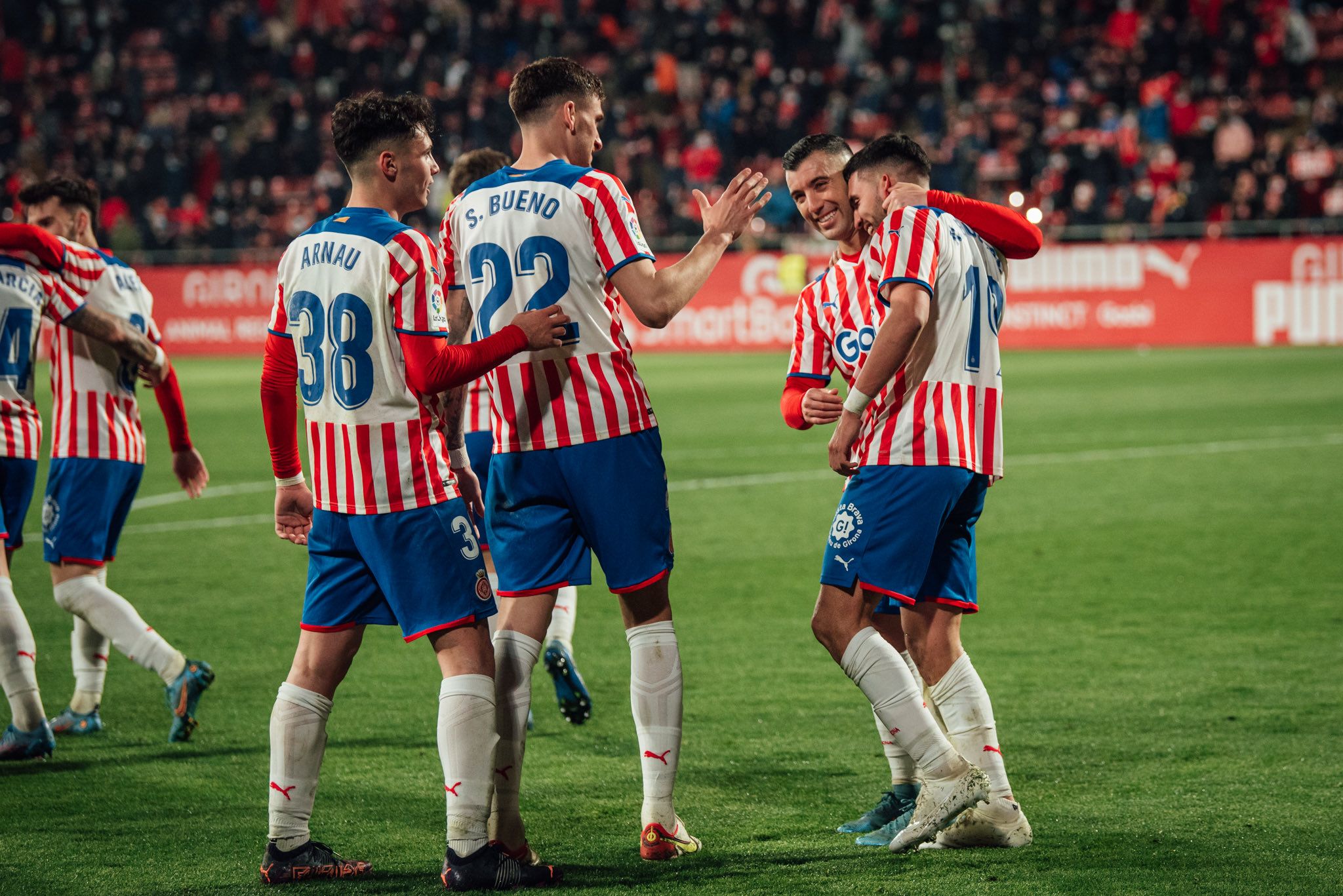 Girona celebra la manita ante el Ibiza