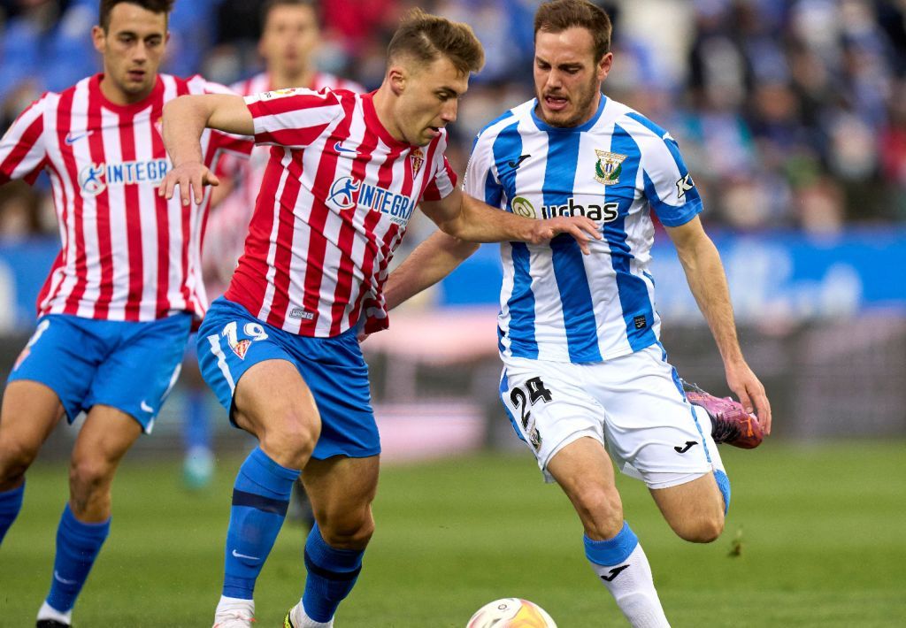 Bogdan y Jon Bautista en un Leganés-Sporting