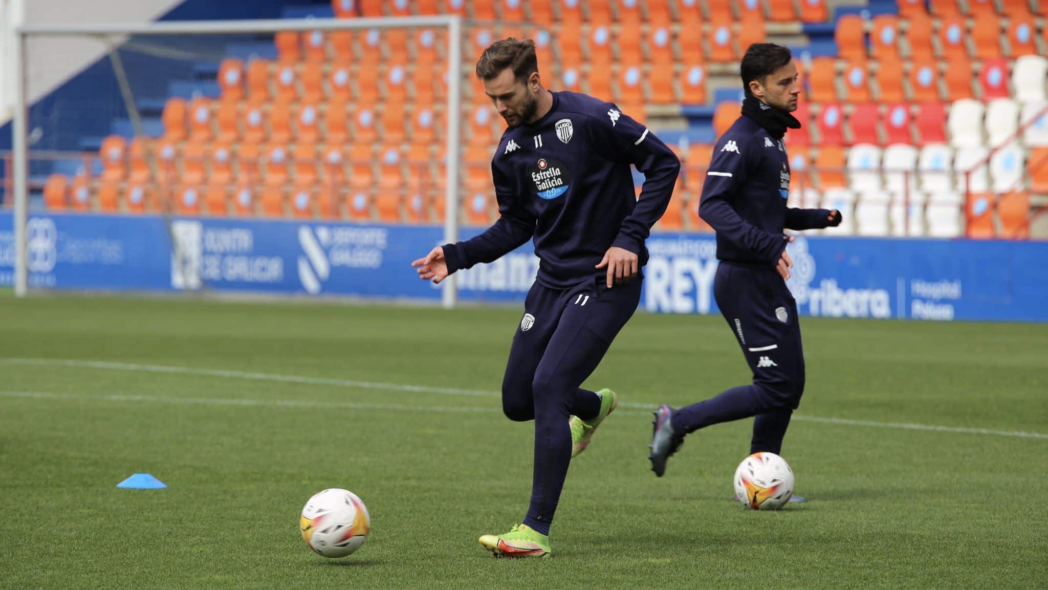 Carrillo durante un entrenamiento con el CD Lugo (Foto: CD Lugo)
