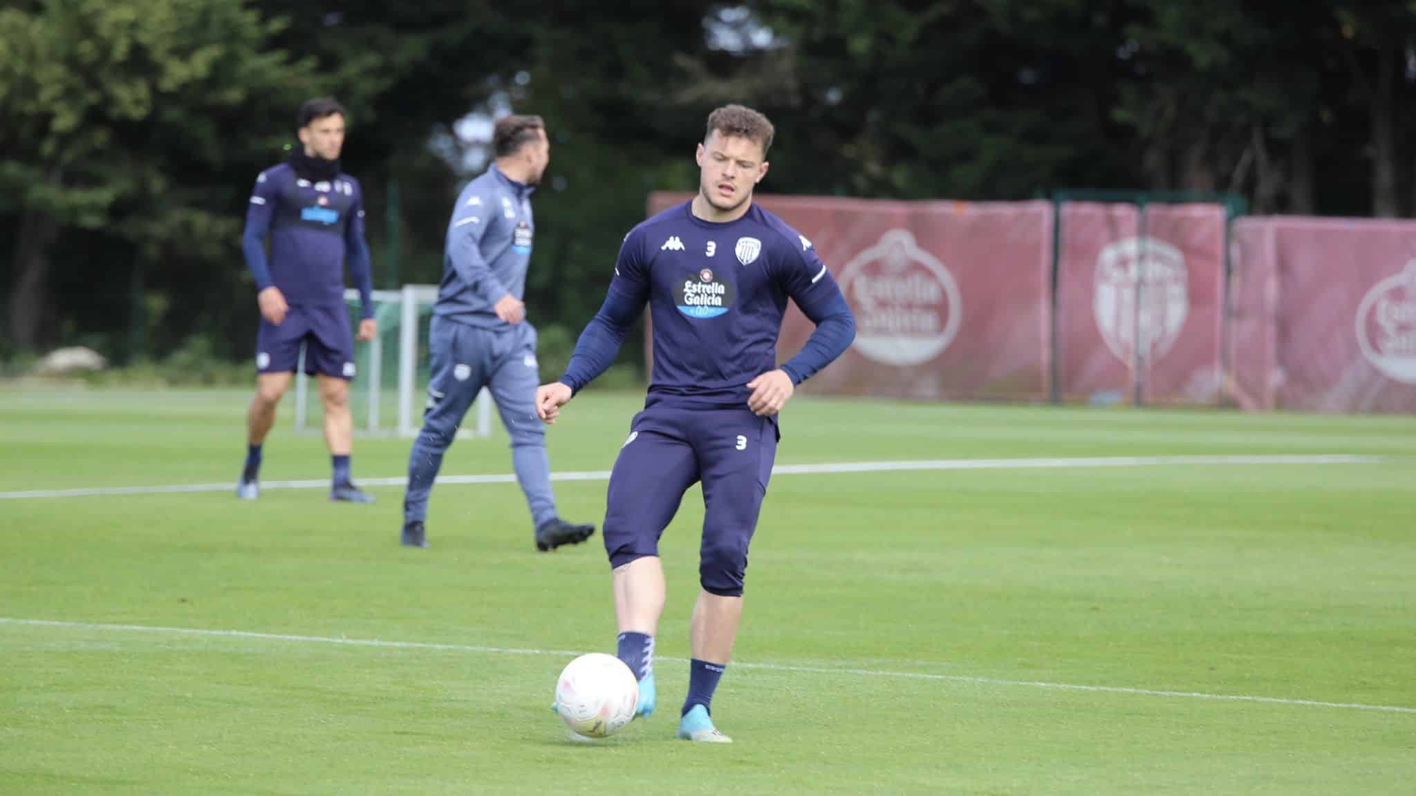 Diego Alende durante un entrenamiento (Foto: CD Lugo)