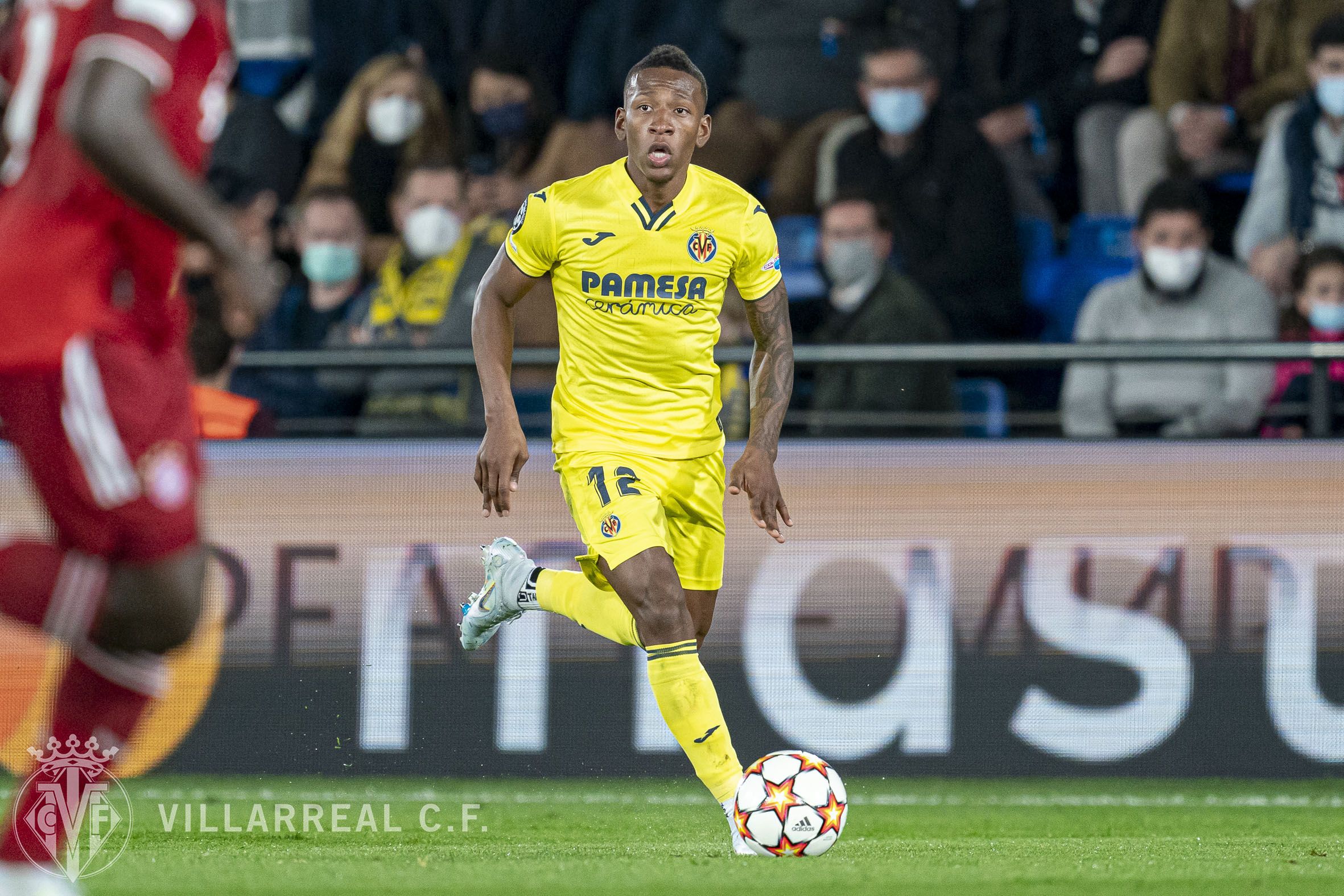 Estupiñán durante un partido (Foto: Villarreal CF)