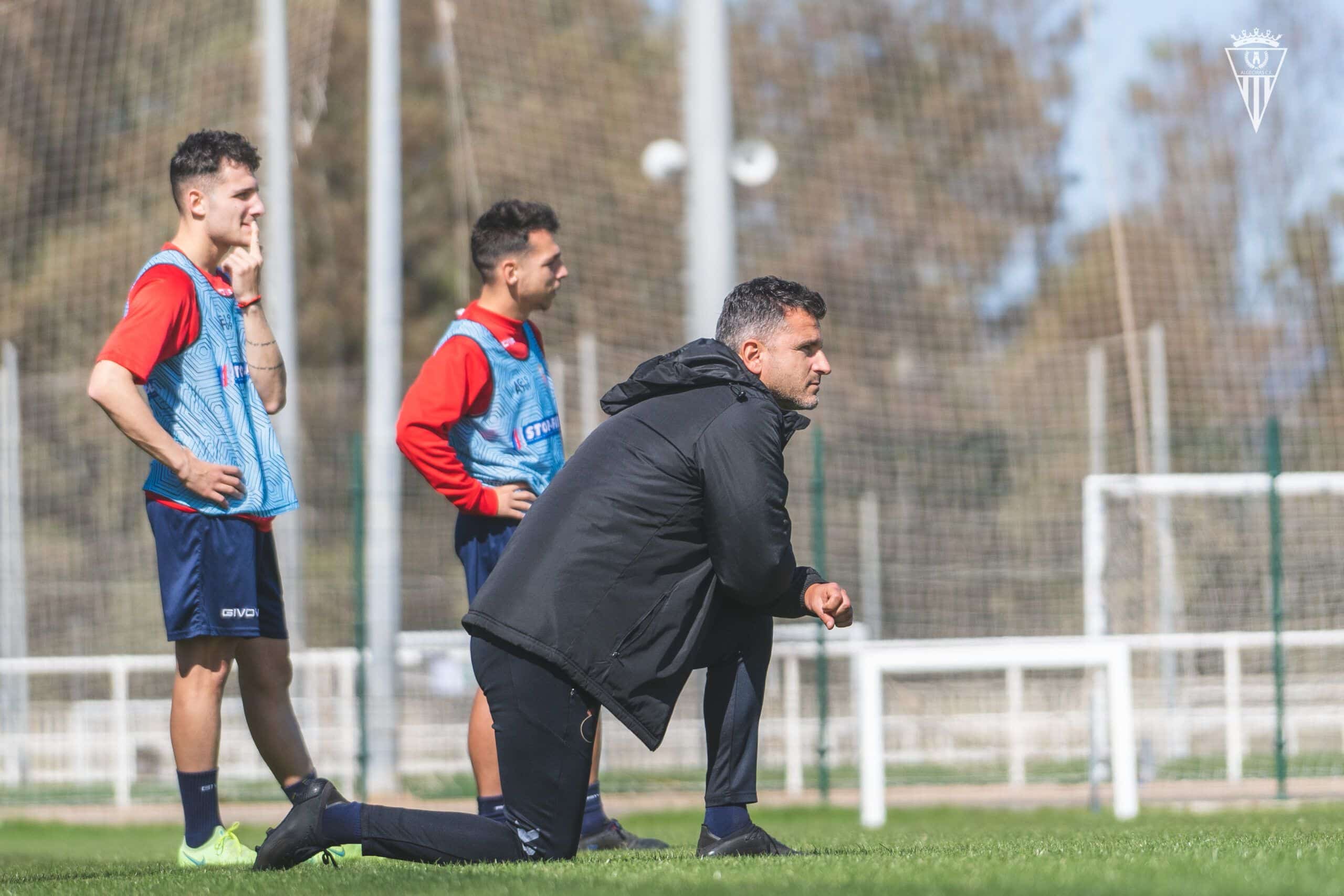 El Córdoba negocia la llegada de Iván Ania