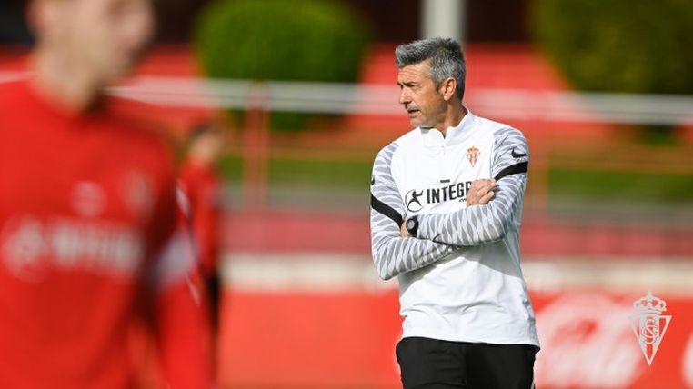 Pep Lluis Martín durante un entrenamiento (Foto: Real Sporting)