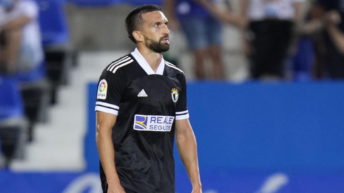 Grego Sierra en un partido con el Burgos
