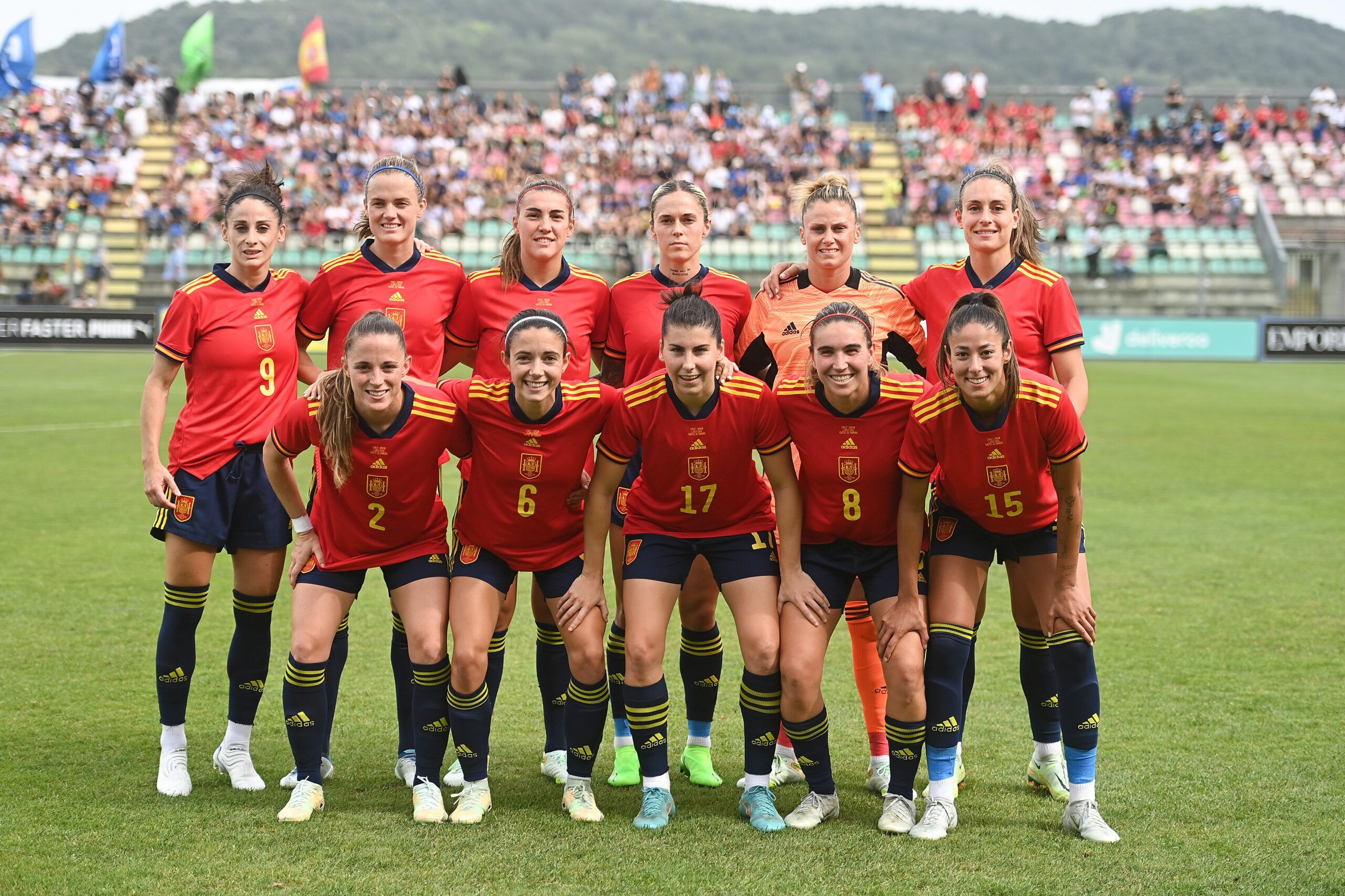Twitter Oficial de la Selección Española Femenina (@SEFutbolFem)