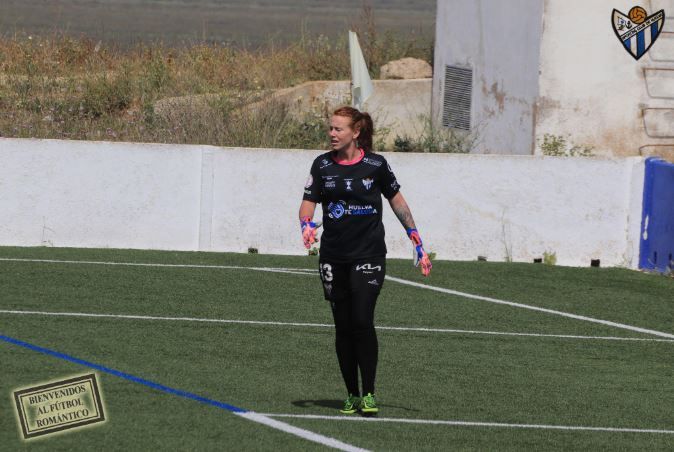 Imagen de la guardameta durante el partido. Fuente Sporting Huelva