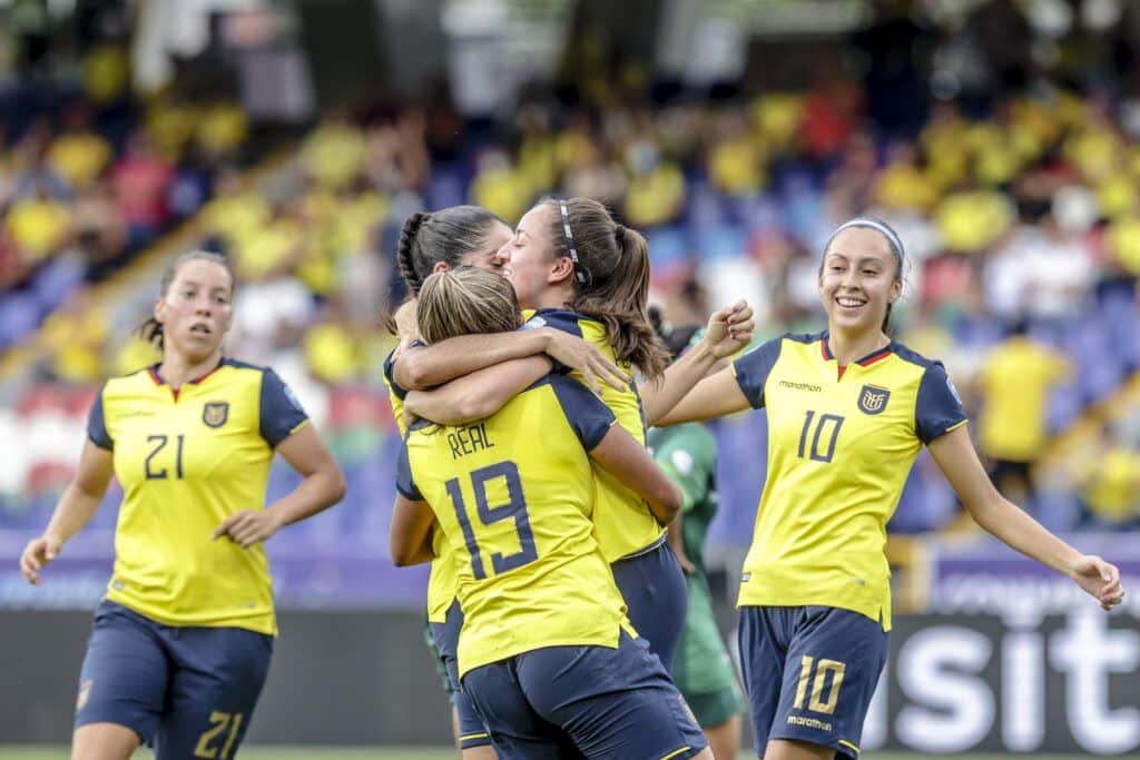 Bolivia 1-6 Ecuador