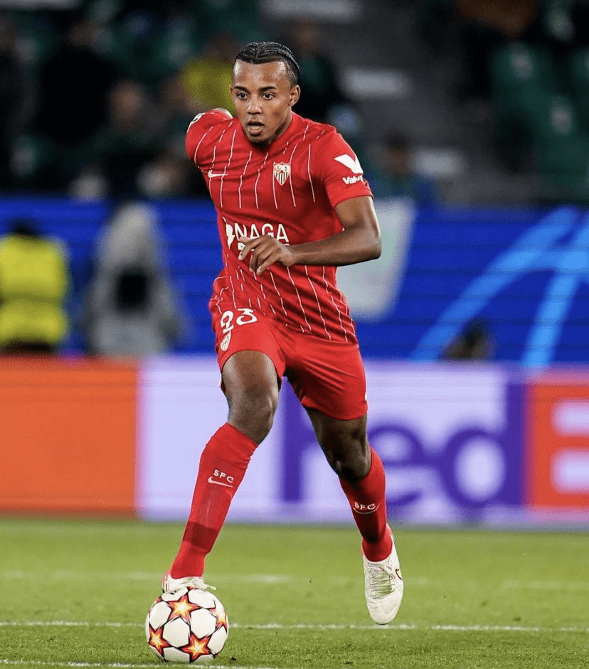 Jules Koundé, nuevo jugador del Barça | Fuente imagen: Instagram @Jkeey4