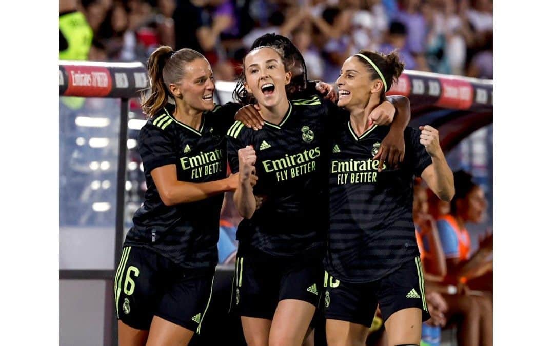 Caroline Weir (centro) celebrando el gol de la victoria. Fuente: Twitter Oficial del Real Madrid (@realmadridfem)