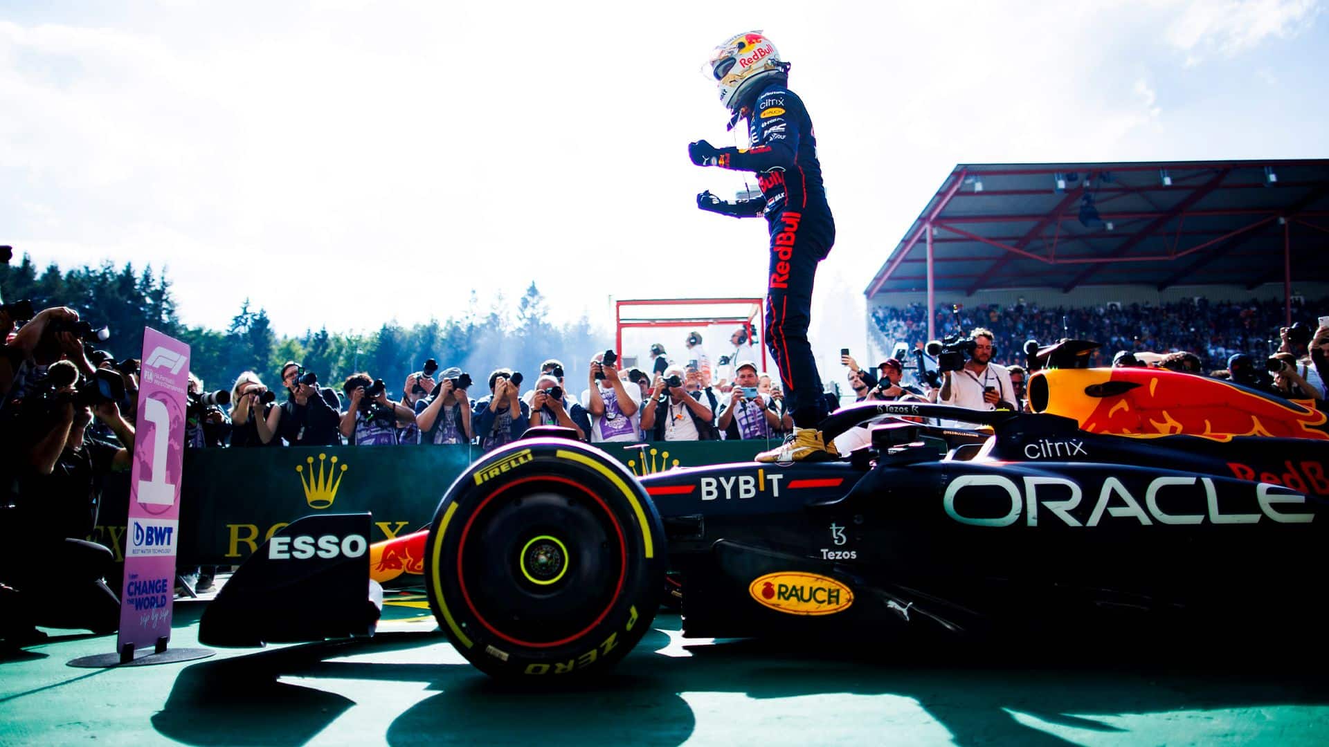 imagen destacada: fuente @redbullracing