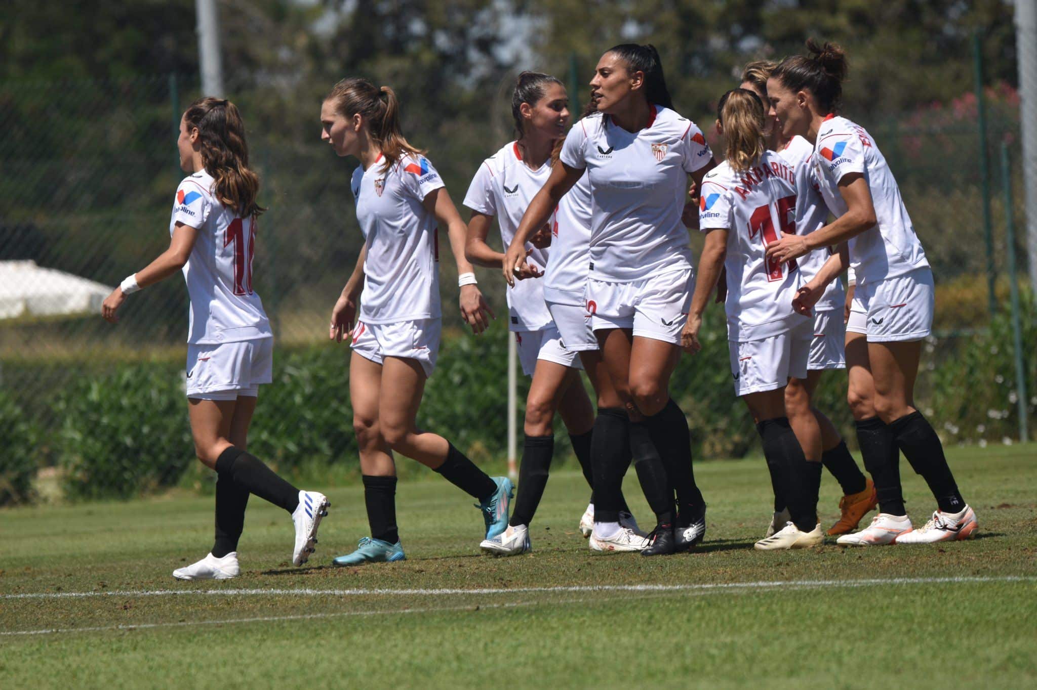 Imagen de un partido de pretemporada de verano 2022. Fuente: @sevillafc_fem