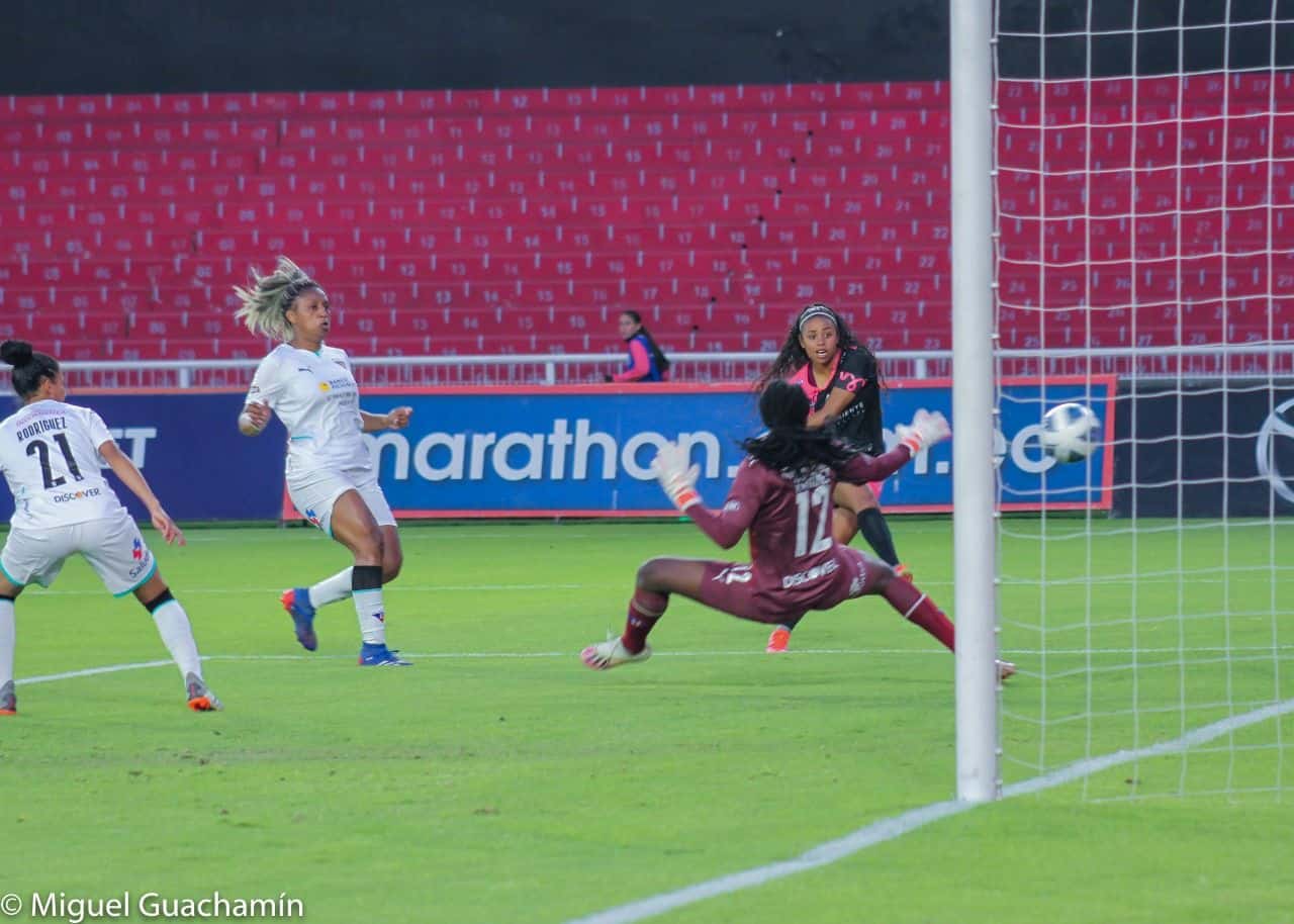 Guerreras Albas 0-3 Club Ñañas