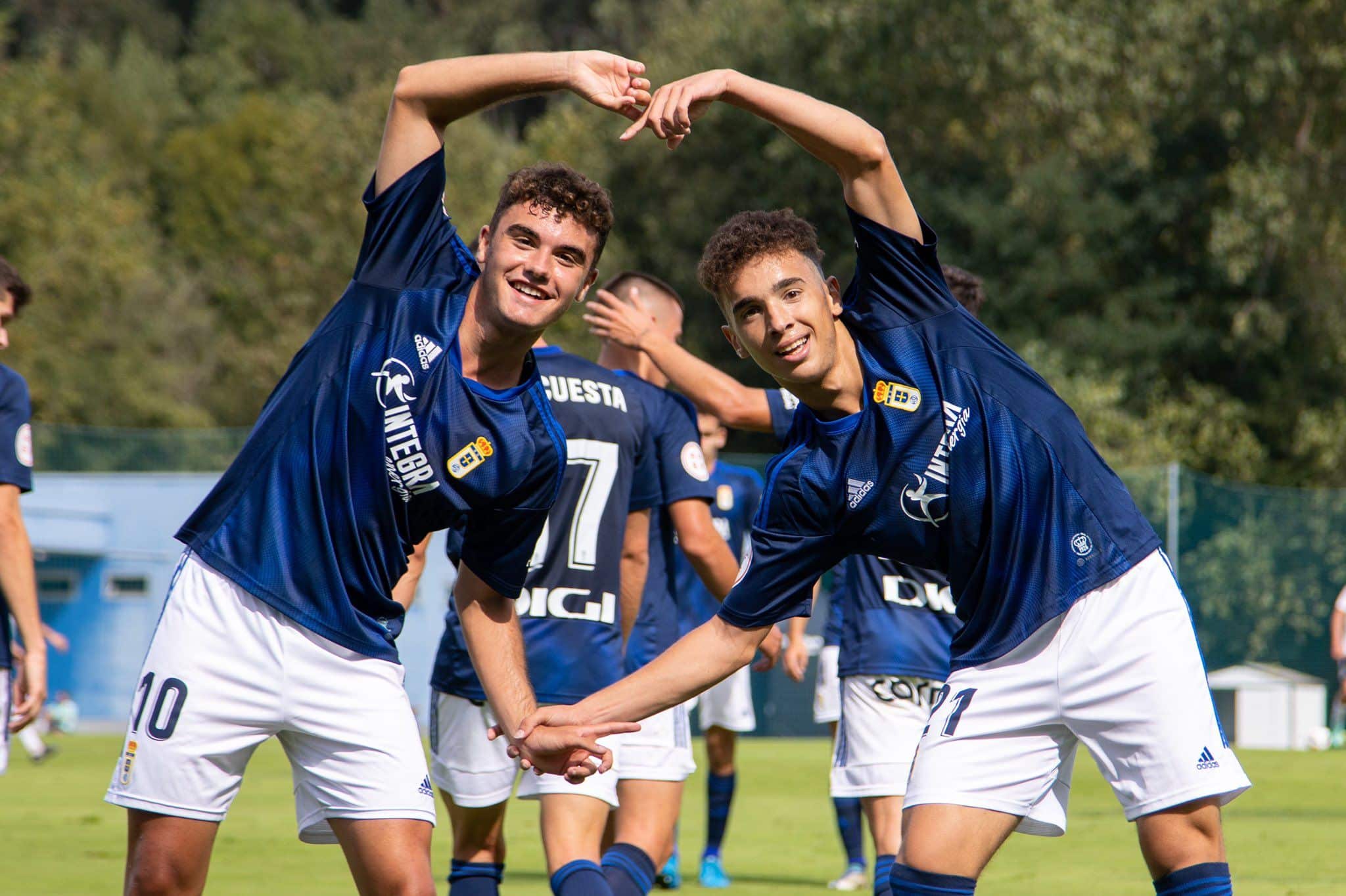 Mario Sesé. Álex Cardero. Real Oviedo Vetusta