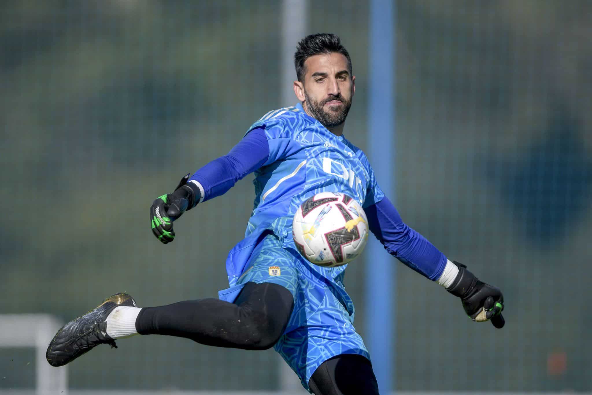 Tomeu en el entrenamiento de este viernes. Foto: Real Oviedo