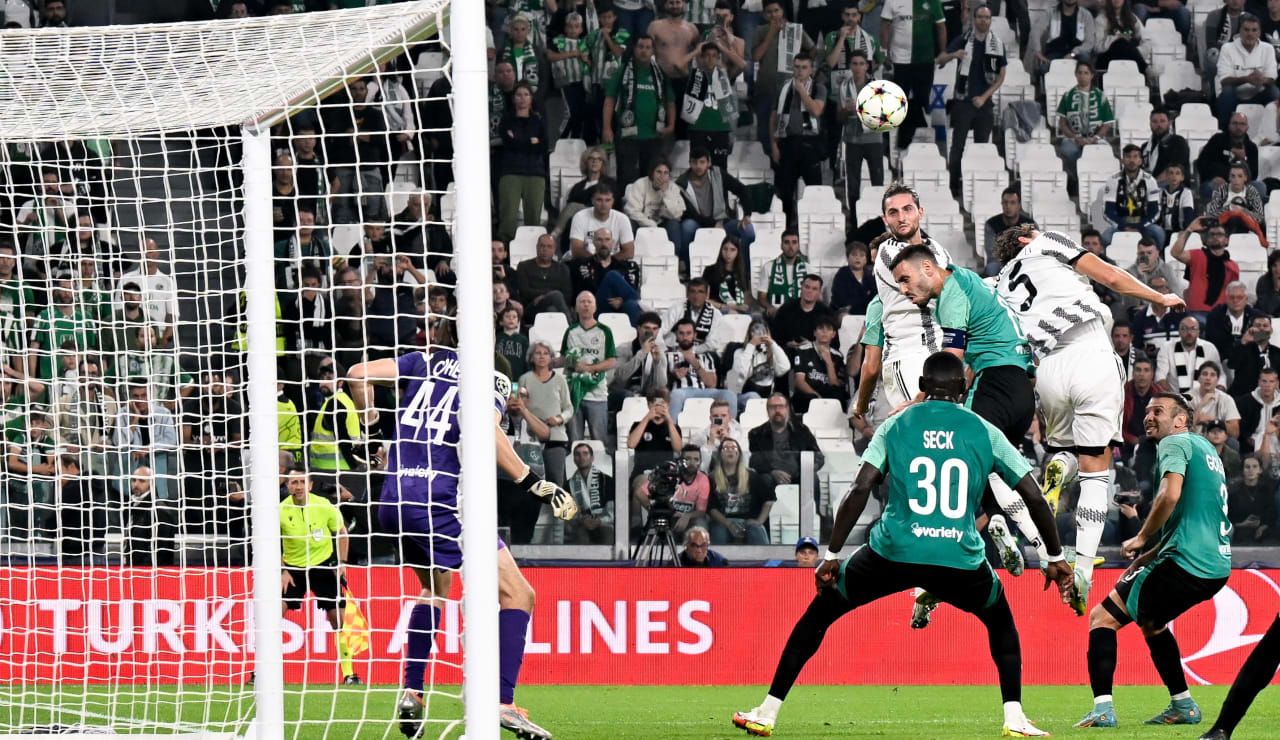 Juventus 3-1 Maccabi Haifa: Rabiot marcó un doblete que encarriló el triunfo juventino contra la 'locomotora verde'.
