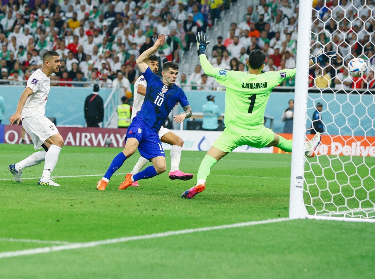 Pulisic marcándole un gol a Irán