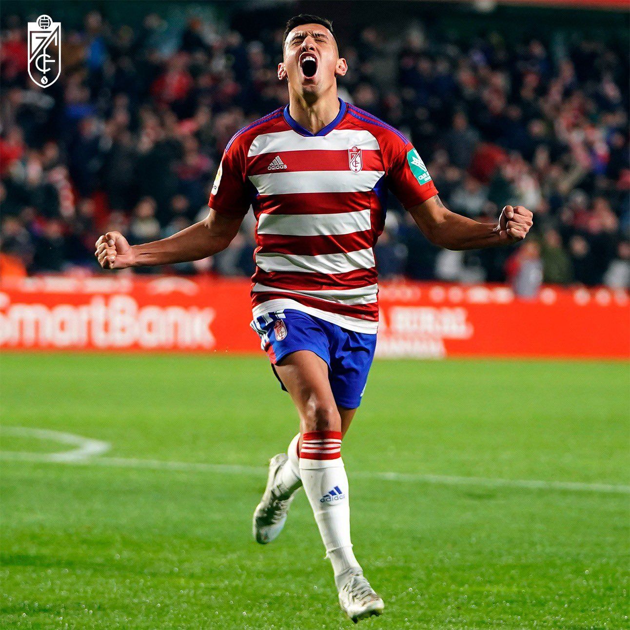 Uzuni en la celebración de uno de sus goles esta temporada (Foto: Granada CF)