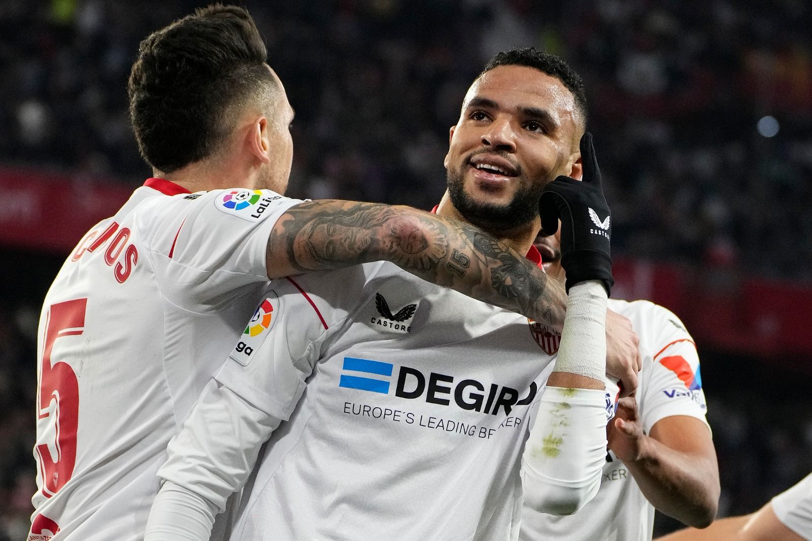 En-Nesyri - @SevillaFC