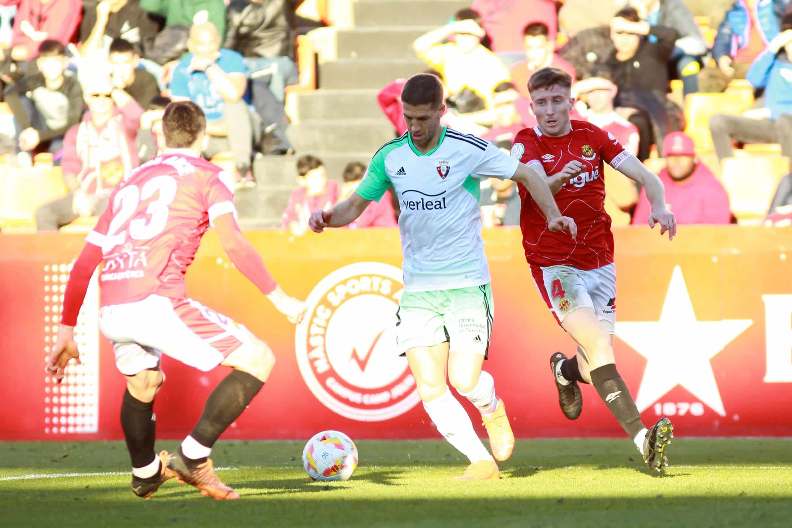 El Nàstic y el Osasuna protagonizaron un épico encuentro en el Nou Estadi. Vía @Osasuna, Twitter. https://twitter.com/Osasuna/status/1611042756234805248/photo/1