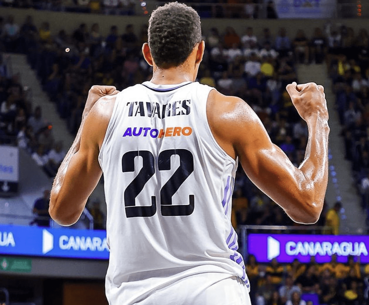 Twitter: @waltertavares22