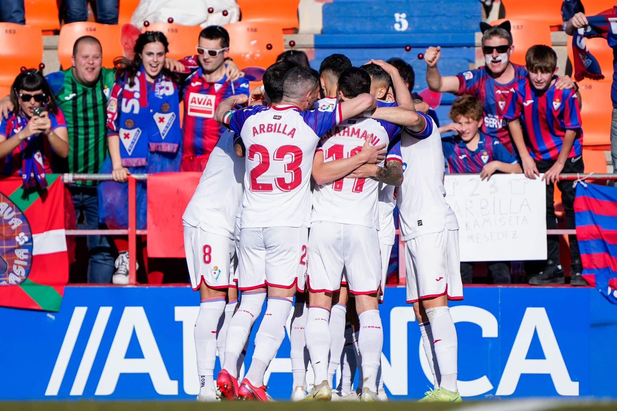 El Eibar celebra un gol