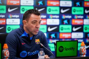 Xavi Hernández en la rueda de prensa de hoy en el Camp Nou