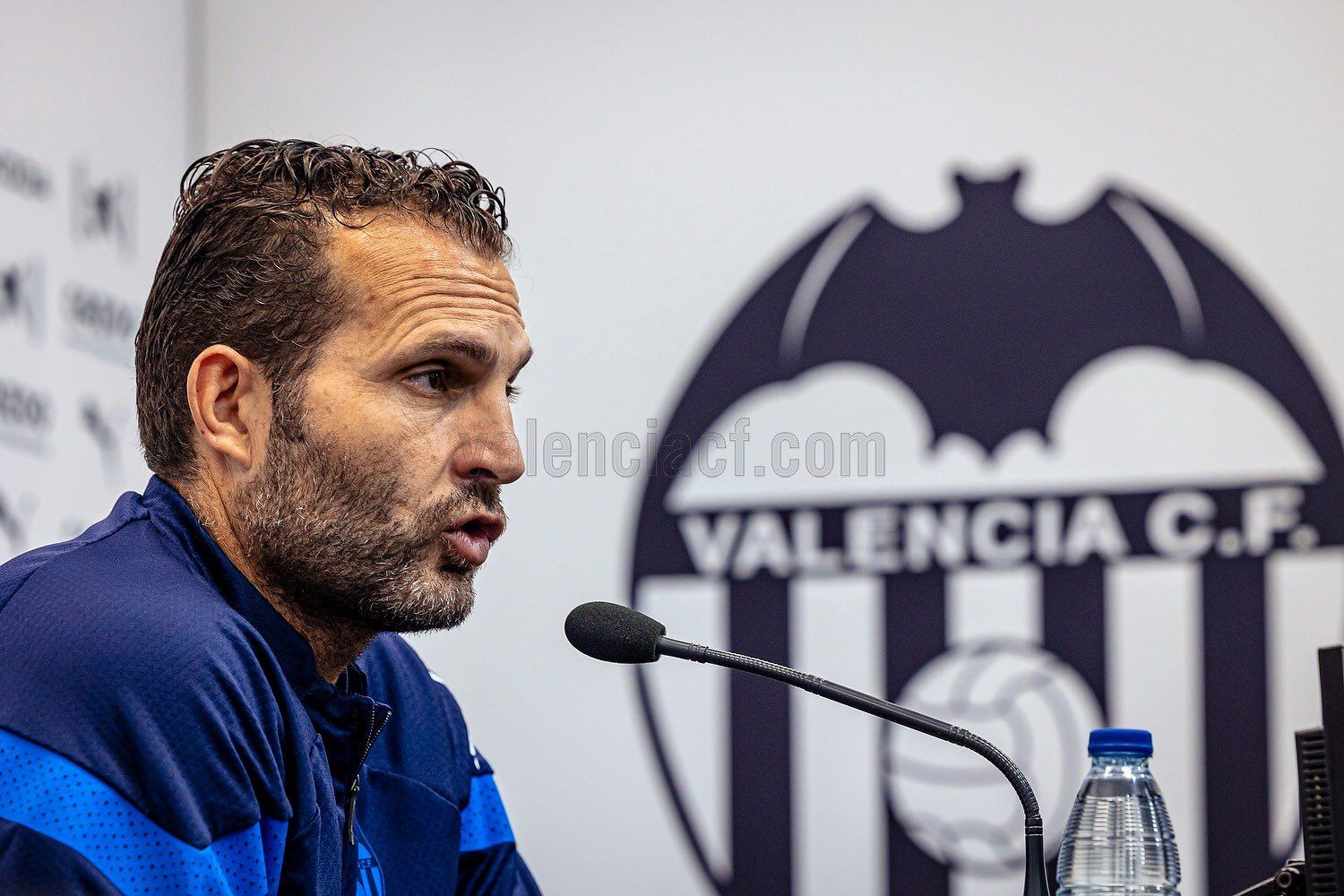 Baraja llegó y salvó a su equipo de la quema
