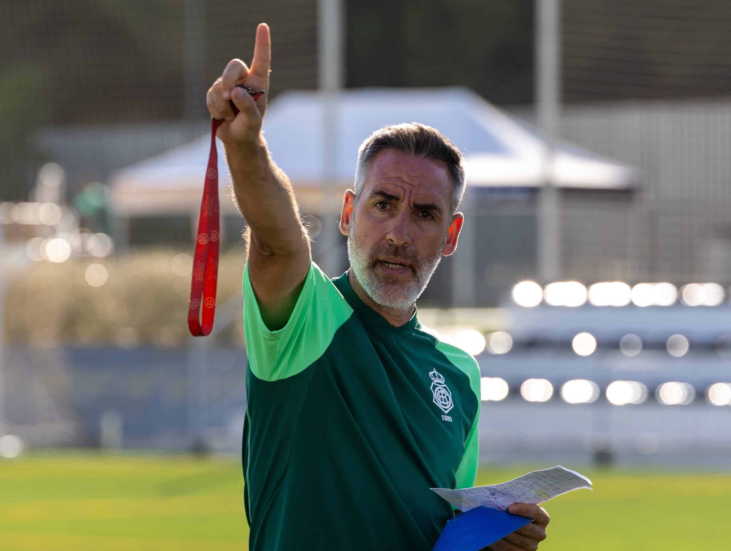 Abel Gómez quiere consolidar a su equipo tras el ascenso logrado. Imagen: Recreativo de Huelva